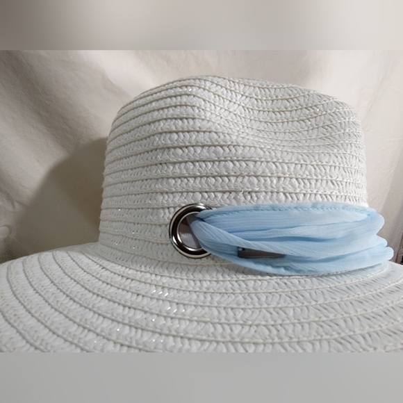 NWOT Betmar fedora style poly braid sun hat, decorative blue fabric & rivets - Picture 12 of 12